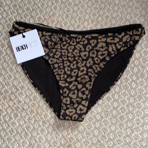 NWT Beachriot full coverage bathing suit bottoms